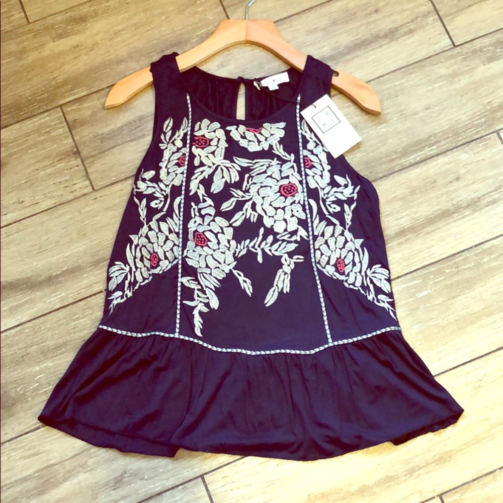 Navy cotton tank with embroidery